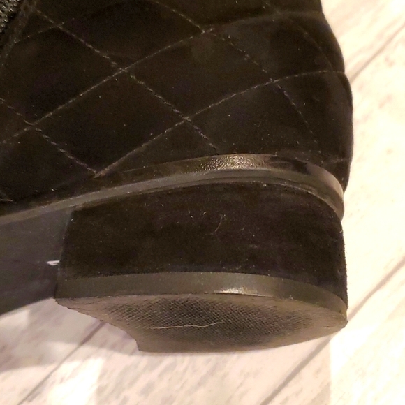 Aquatalia | Lilli Quilted Black Suede Boot | Sz 7 - Picture 8 of 14